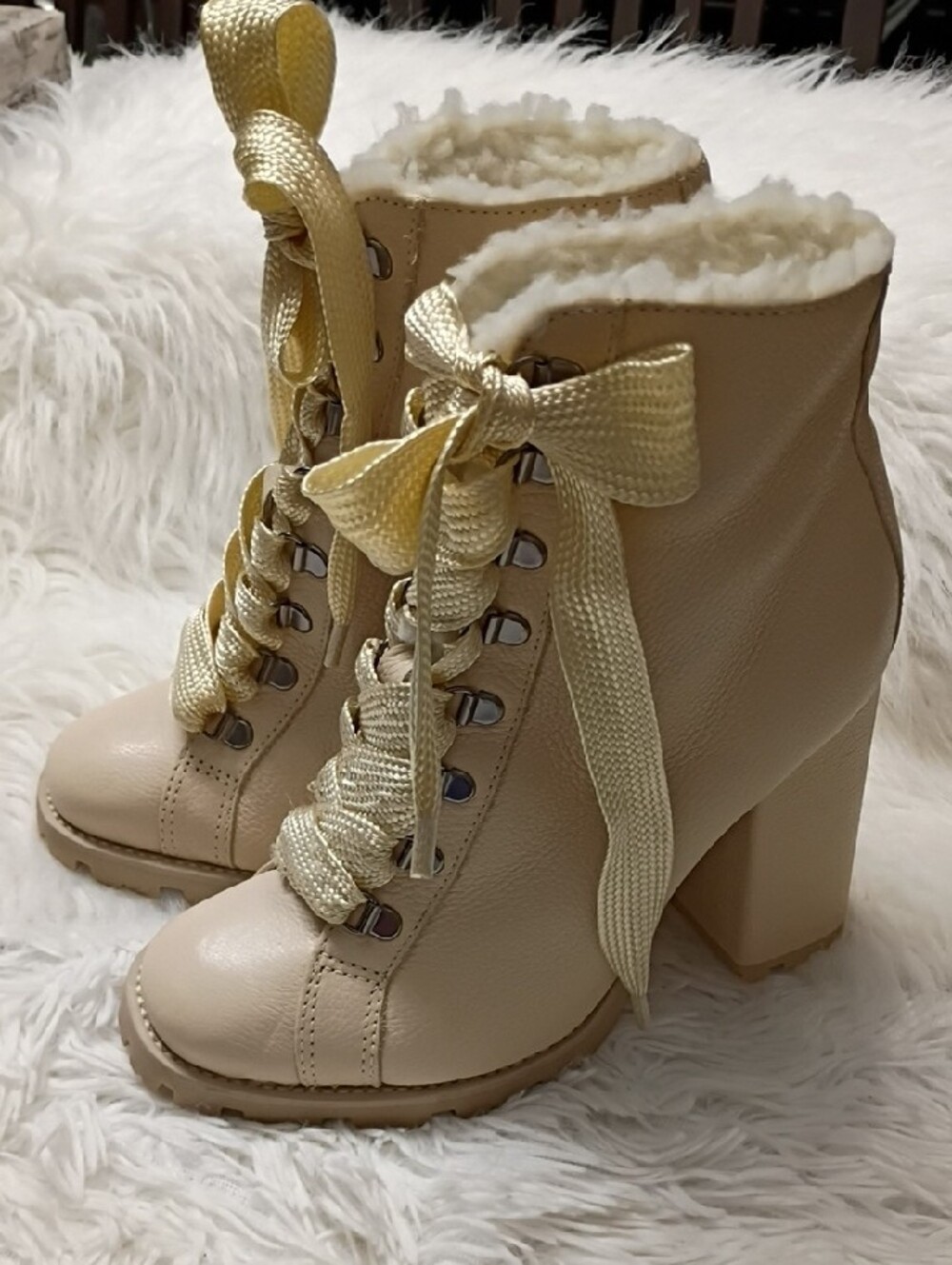 SCHUTZ Zhara Eggshell Lace-Up Faux-Fur Block Heel Combat Moto Ankle Boots 7.5 - Picture 4 of 16